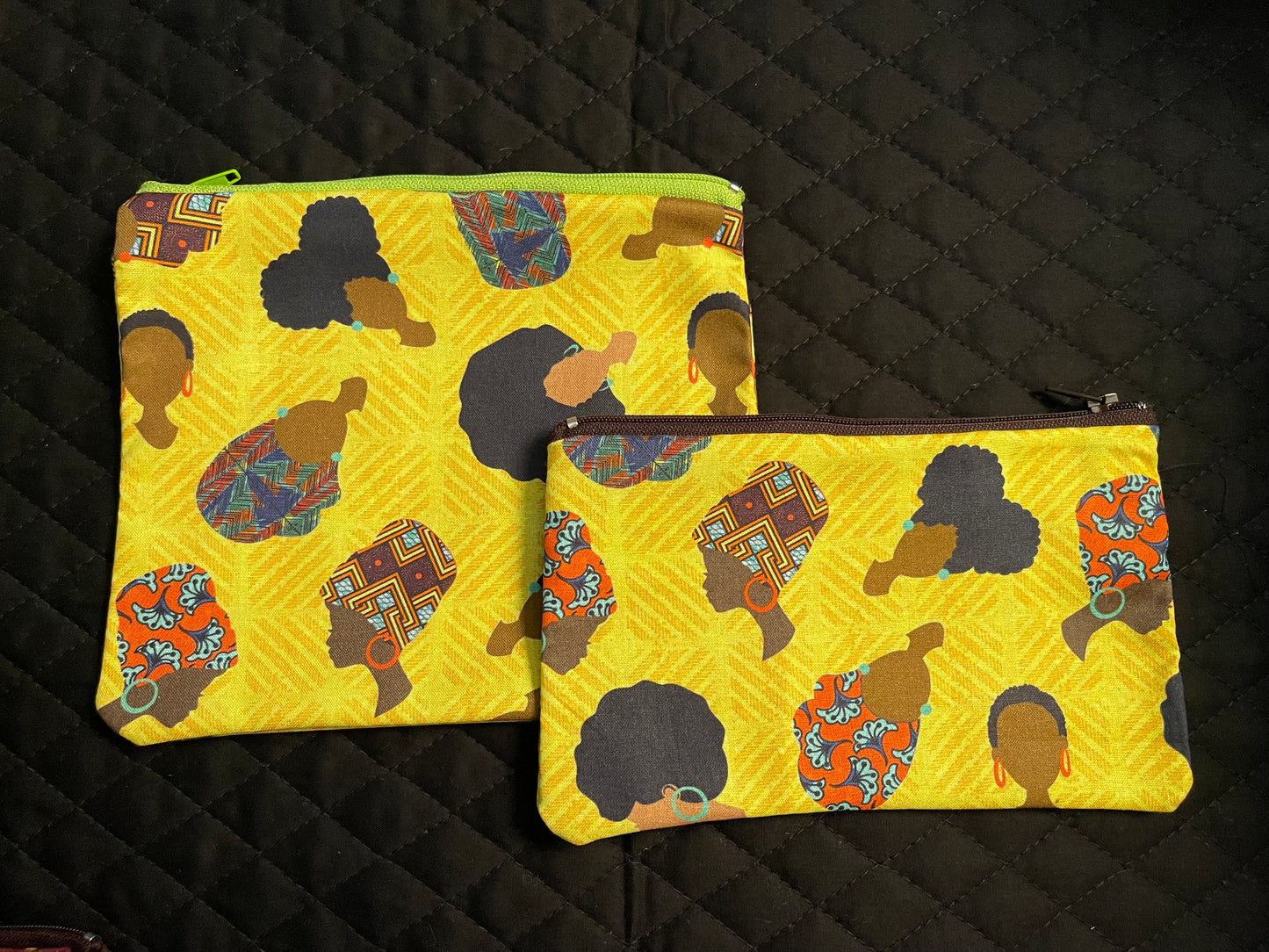 2-piece "Sistas" medium and large make-up pouch
